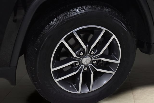 Used 2018 Jeep Grand Cherokee Limited AWD/4WD image 40