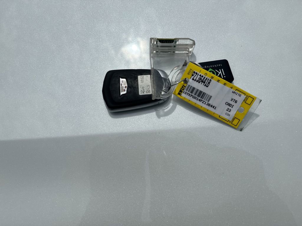 Used 2023 Cadillac XT6 Sport w/ Technology Package image 37