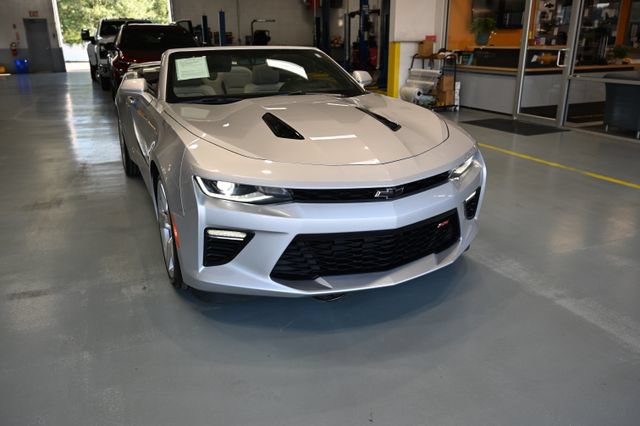 Used 2017 Chevrolet Camaro SS RWD image 3