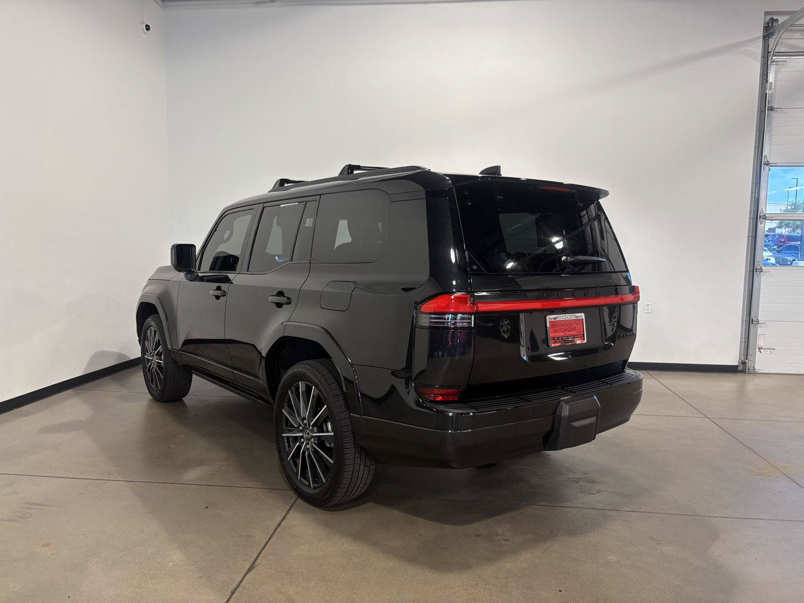Used 2025 Lexus GX 550 w/ Accessory Package (2T) AWD/4WD image 6