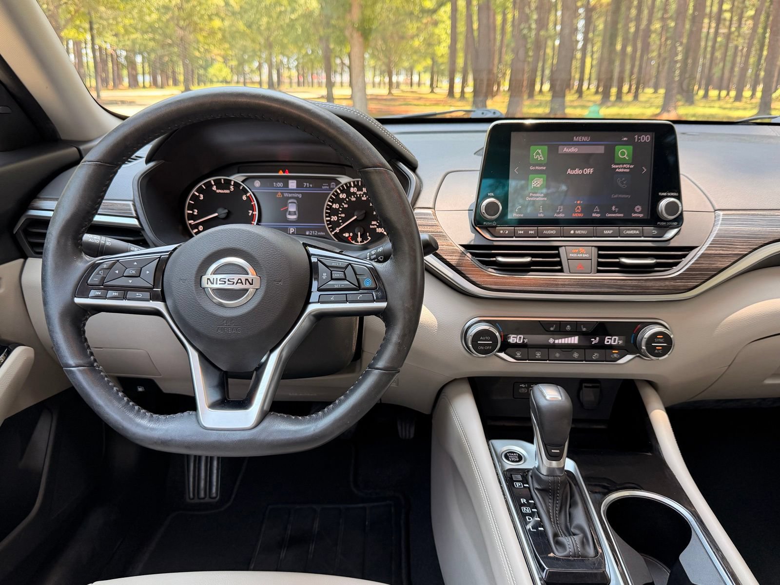 Used 2020 Nissan Altima 2.0 Platinum FWD image 3