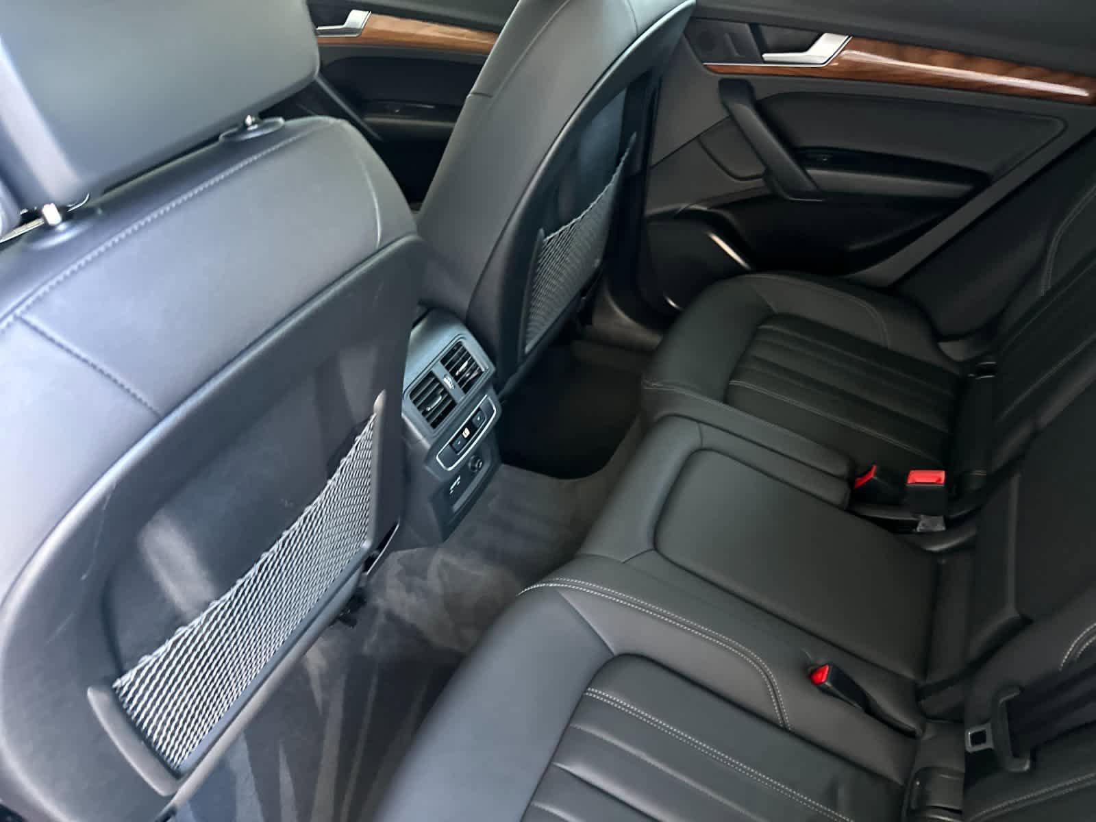 Used 2023 Audi Q5 2.0T Premium w/ Convenience Package AWD/4WD image 4