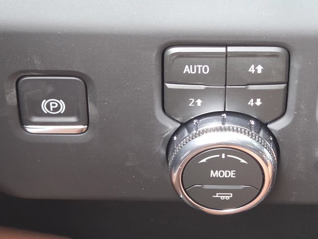 New 2026 GMC Sierra 1500 Denali Ultimate w/ LPO, Black Badging Package AWD/4WD image 31