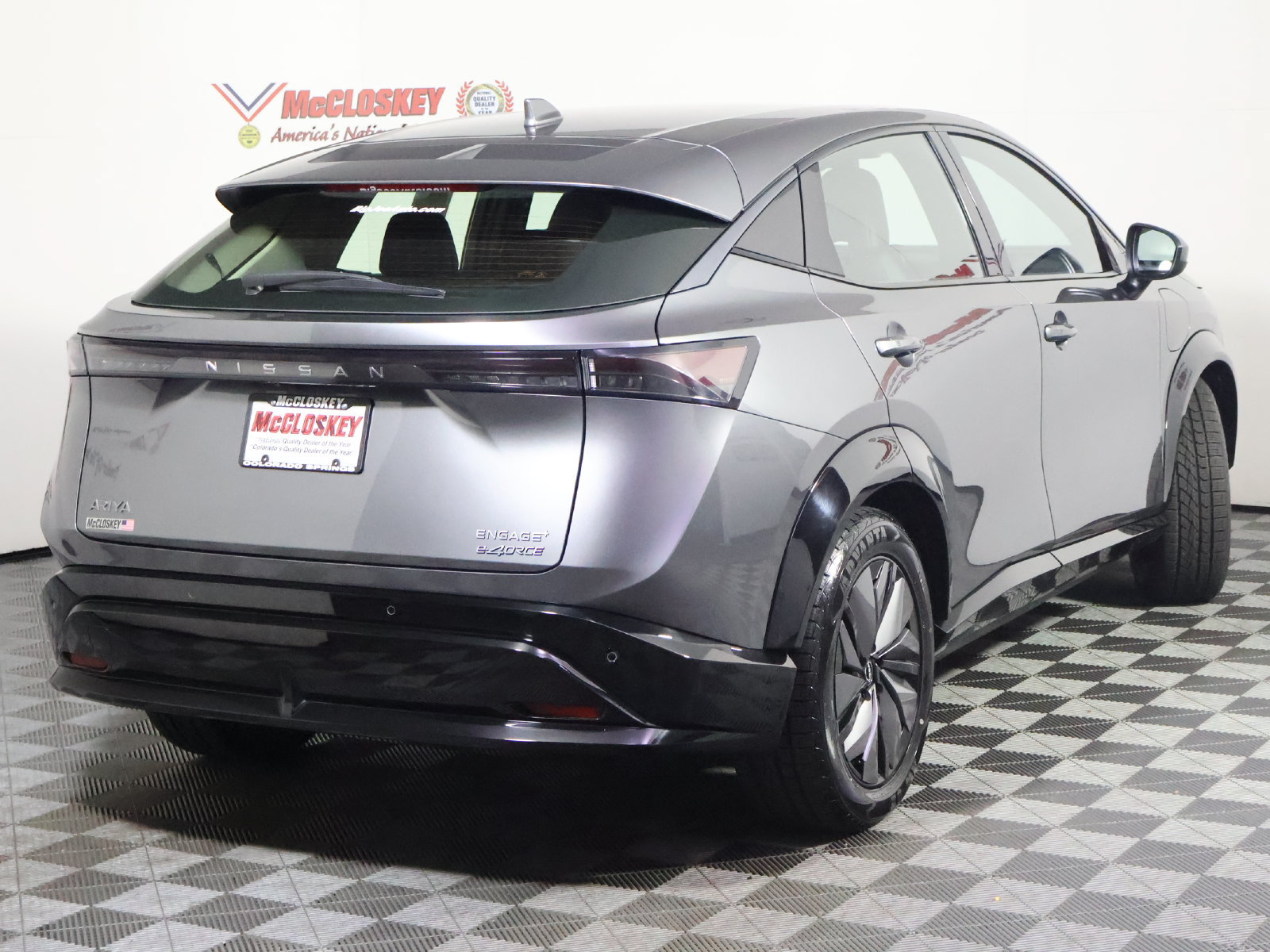 Used 2024 Nissan Ariya AWD image 5