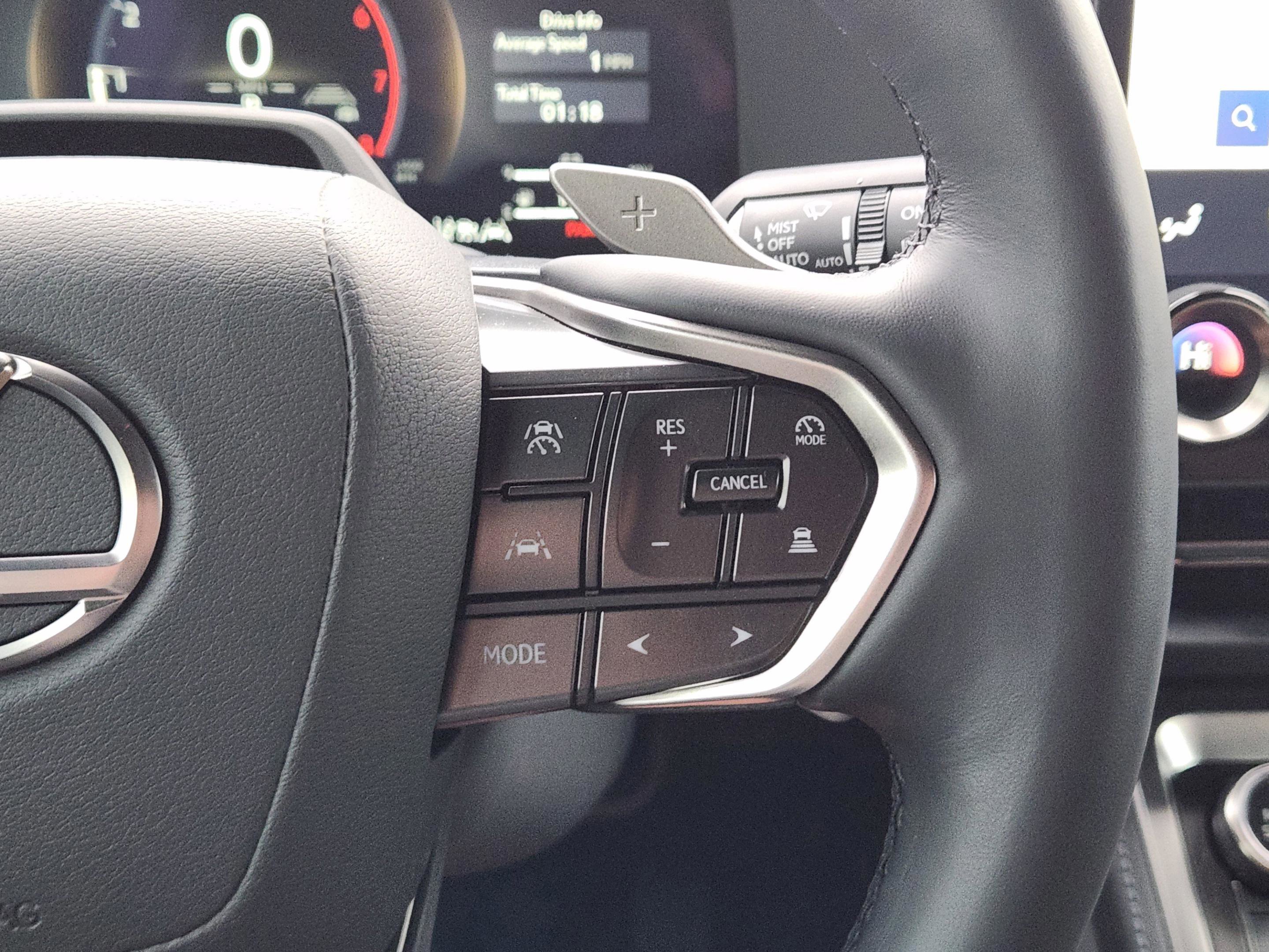 Used 2025 Lexus GX 550 w/ Accessory Package (Z1) AWD/4WD image 24