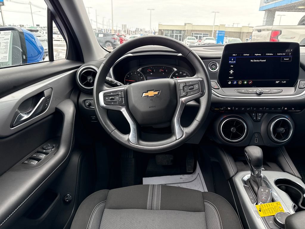 Used 2024 Chevrolet Blazer LT w/ Convenience Package image 17