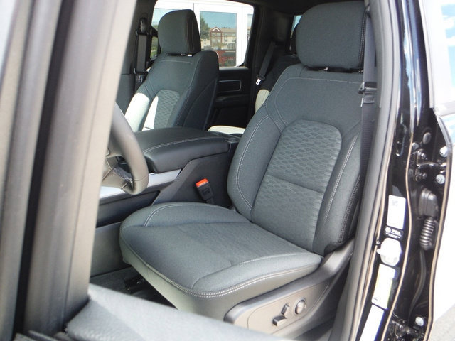New 2026 RAM 1500 Big Horn AWD/4WD image 4