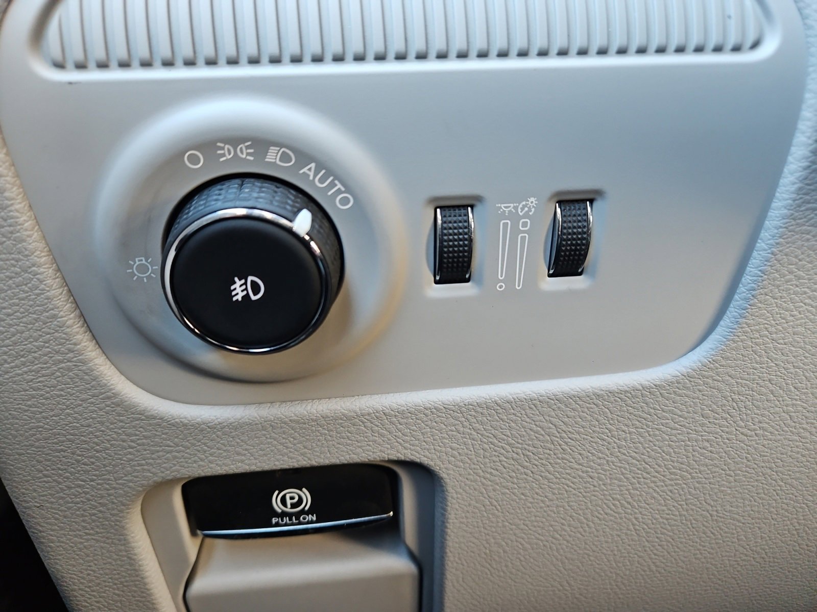 New 2025 Jeep Wagoneer 4WD w/ Premium Group I image 23