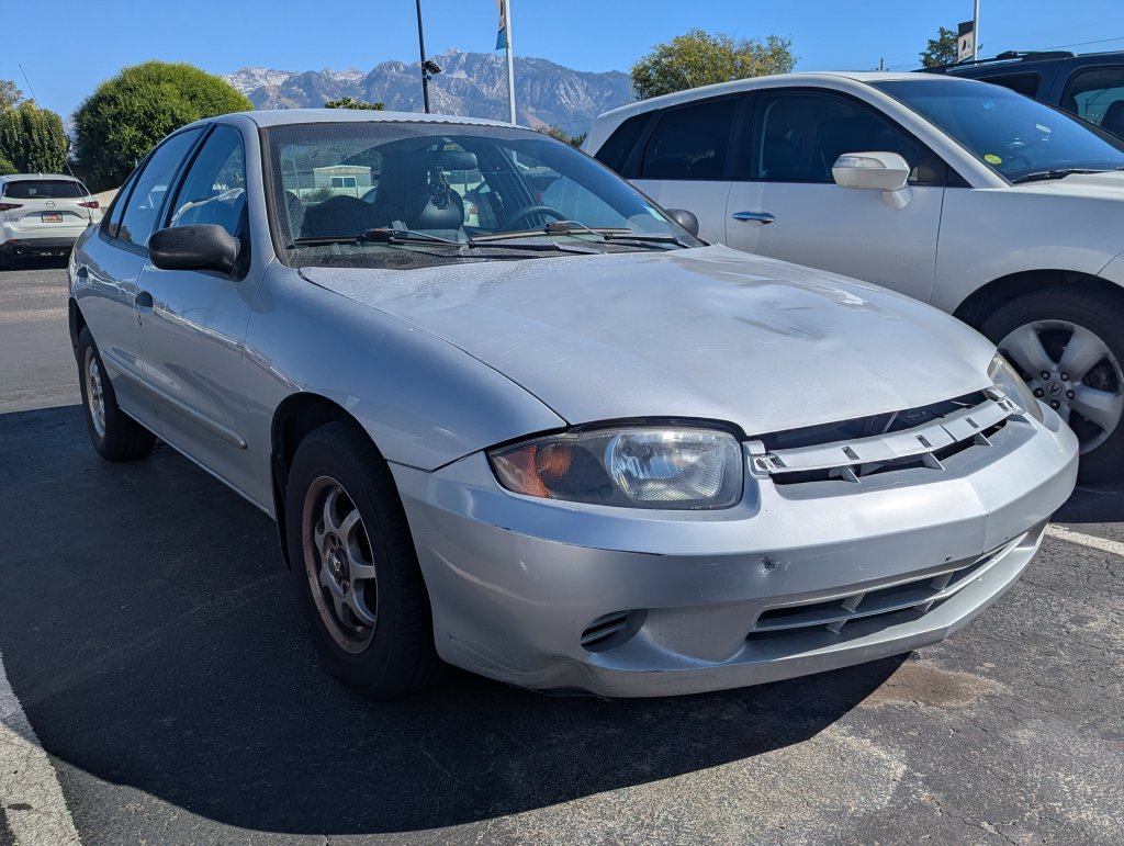 Used 2004 Chevrolet Cavalier Sedan w/ Preferred Equipment Group FWD image 1
