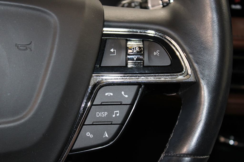 Used 2022 Lincoln Nautilus Reserve w/ Equipment Group 201A image 39