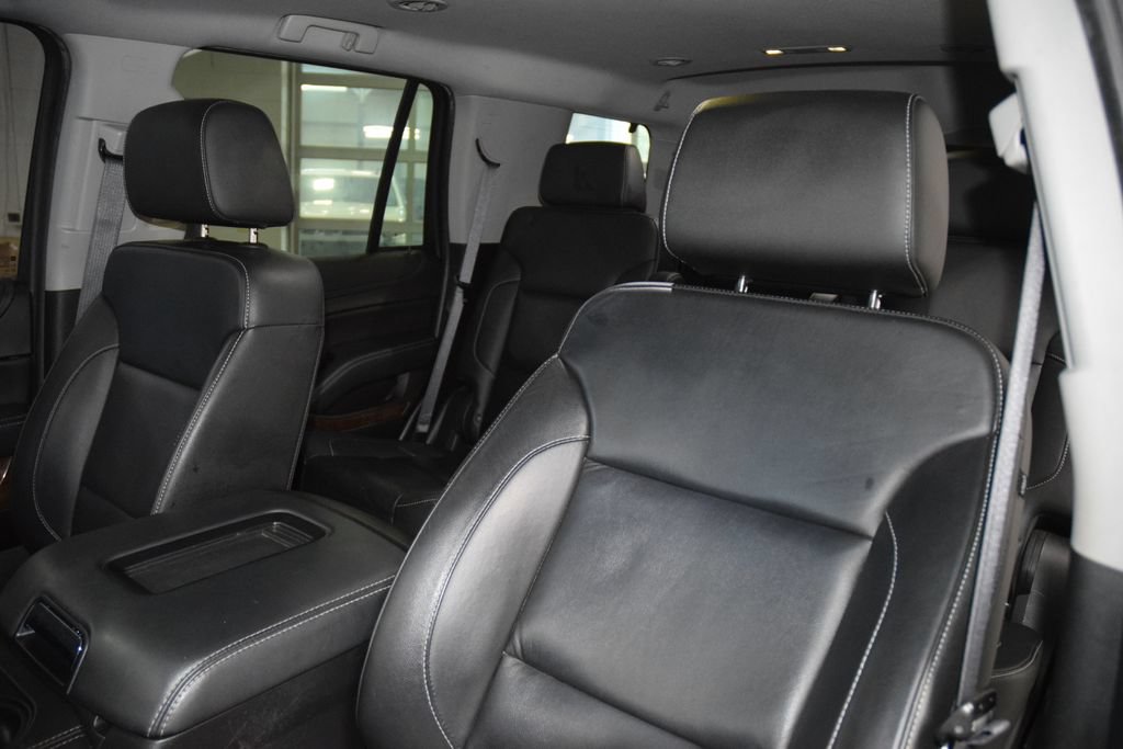 Used 2019 Chevrolet Tahoe LT w/ Z71 Midnight Edition AWD/4WD image 41