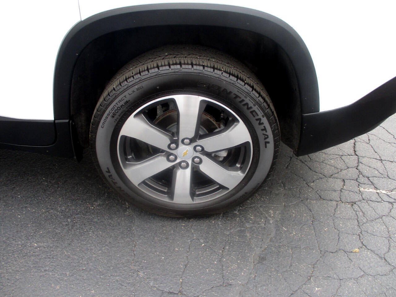 Used 2023 Chevrolet Traverse LT AWD/4WD image 20