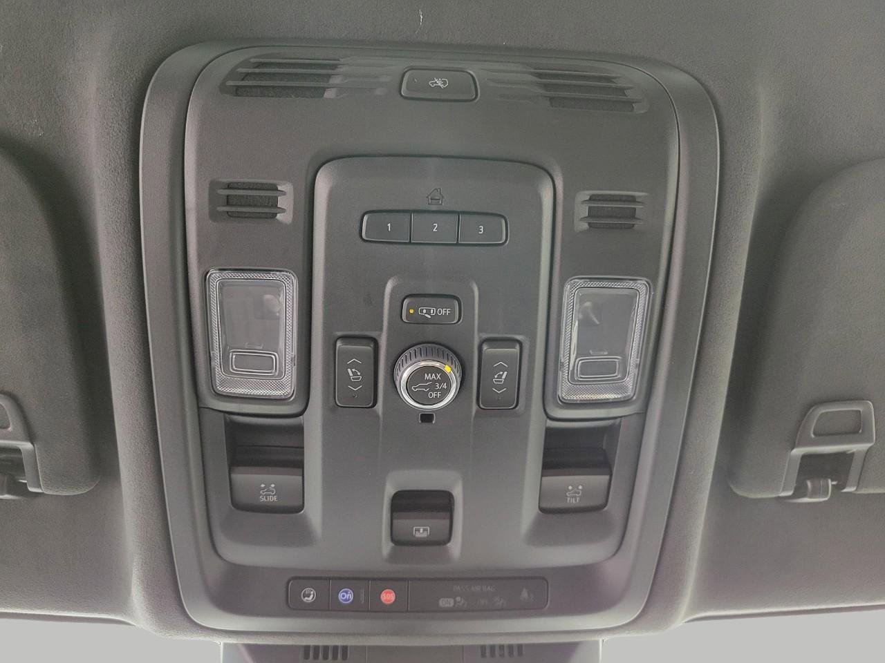 Certified 2024 Cadillac Escalade Sport Platinum w/ Heavy-Duty Trailer Package image 19