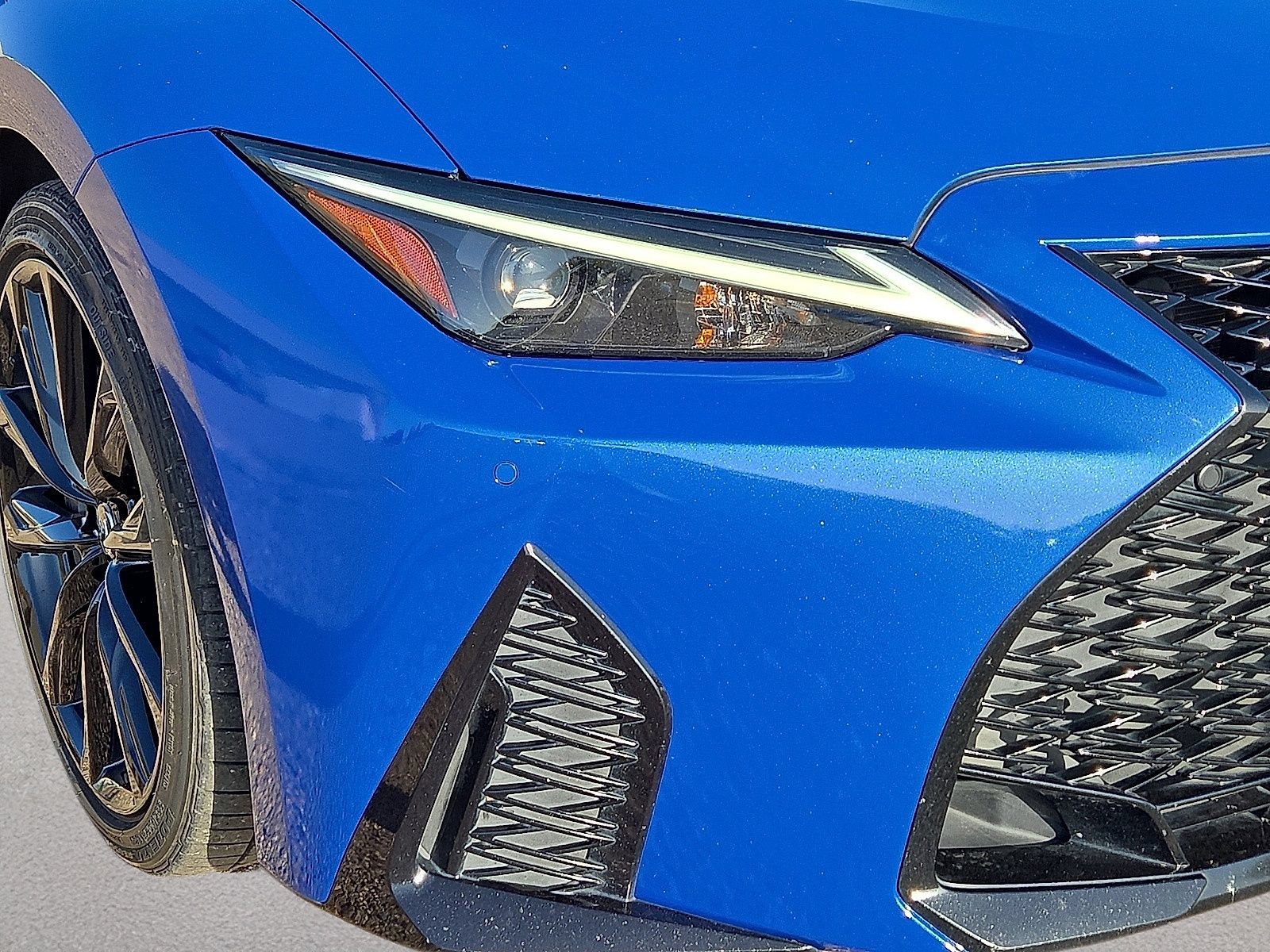Used 2022 Lexus IS 350 F Sport RWD image 9