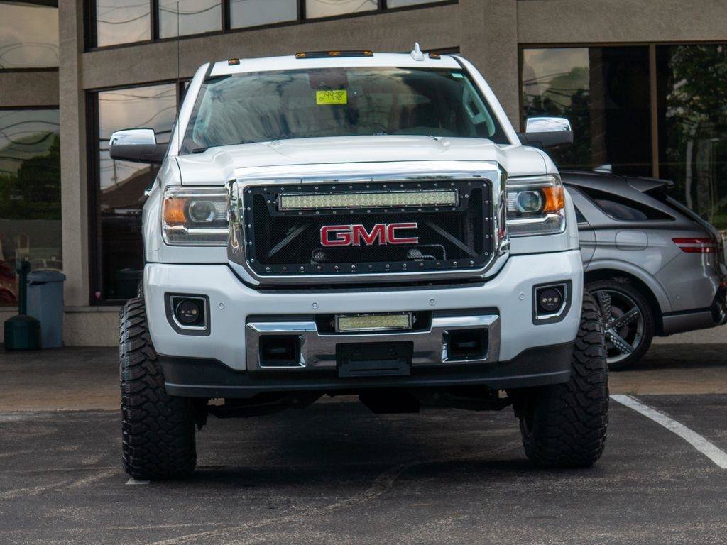Used 2015 GMC Sierra 2500 Denali w/ Duramax Plus Package AWD/4WD image 7