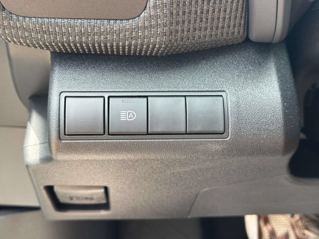 Certified 2025 Subaru Solterra AWD/4WD image 30