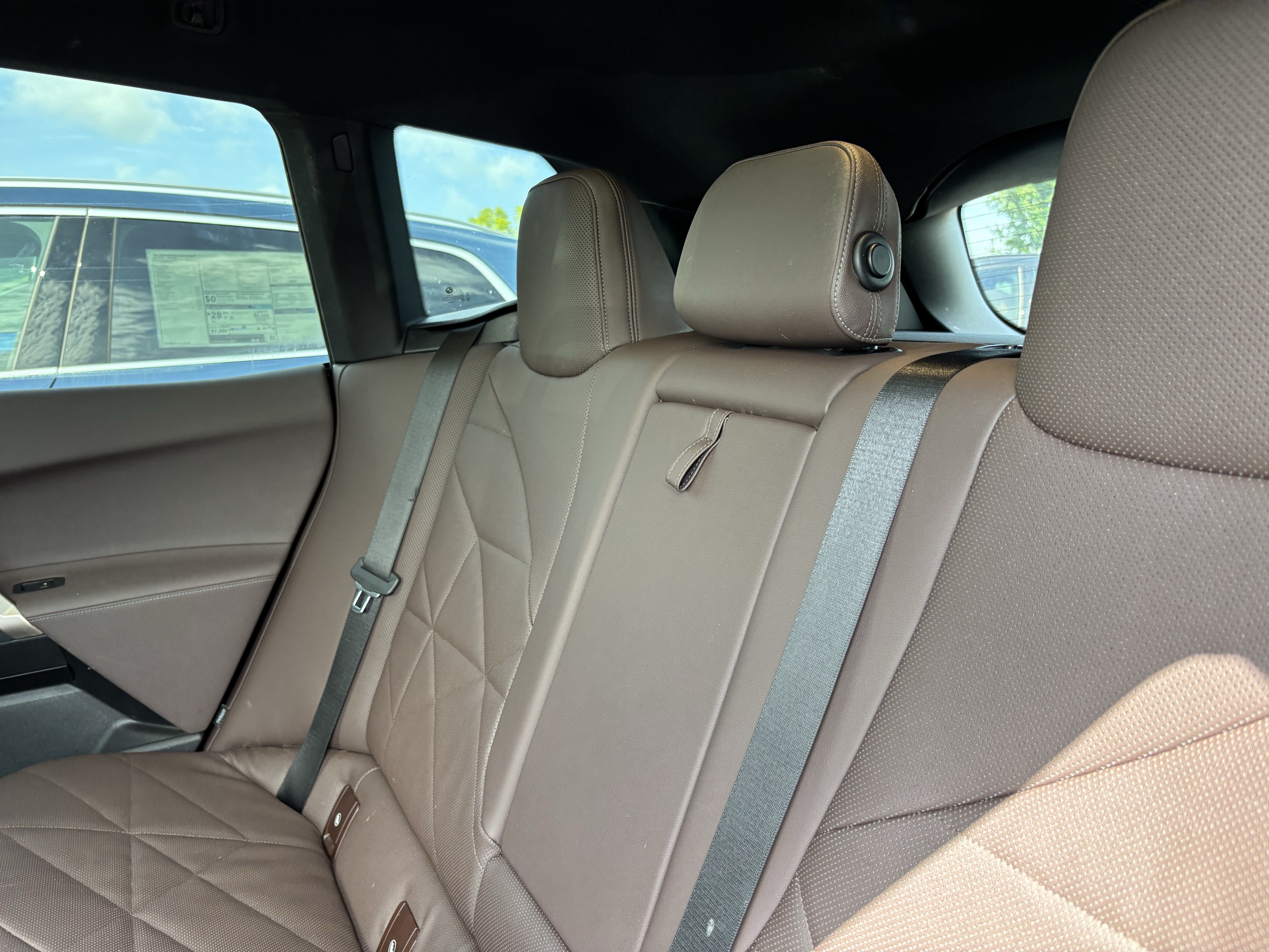 Certified 2024 BMW iX xDrive50 w/ Premium Package AWD/4WD image 33