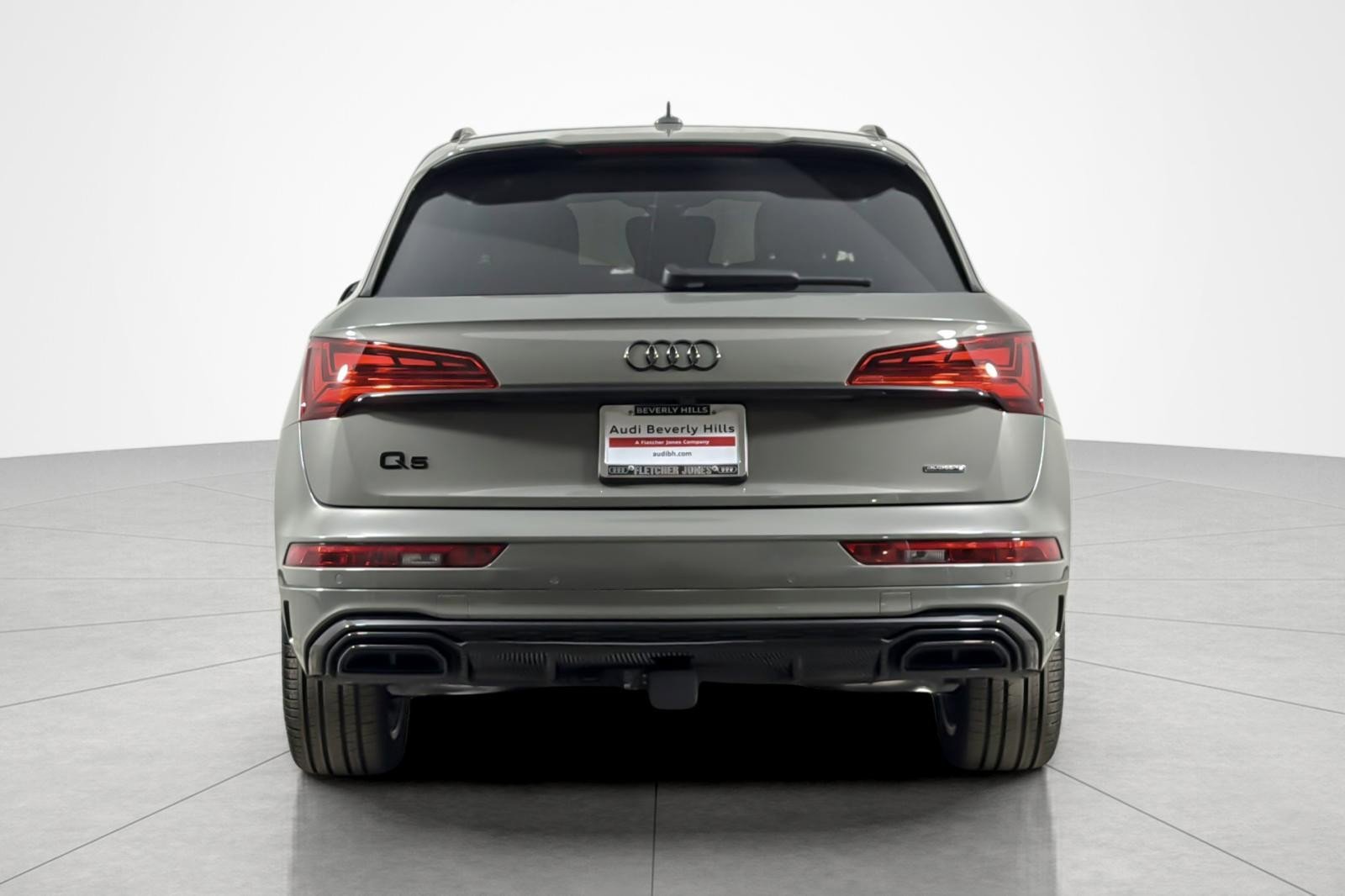 Used 2024 Audi Q5 e Premium Plus w/ Premium Plus Package AWD/4WD image 4