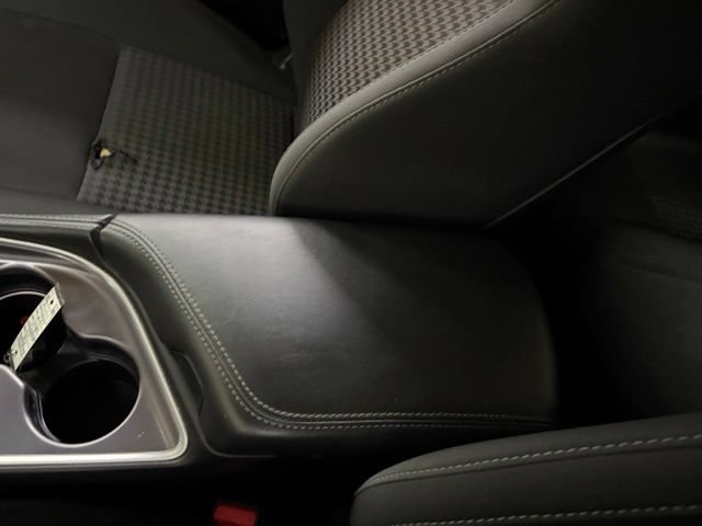 Used 2019 Dodge Challenger R/T RWD image 40