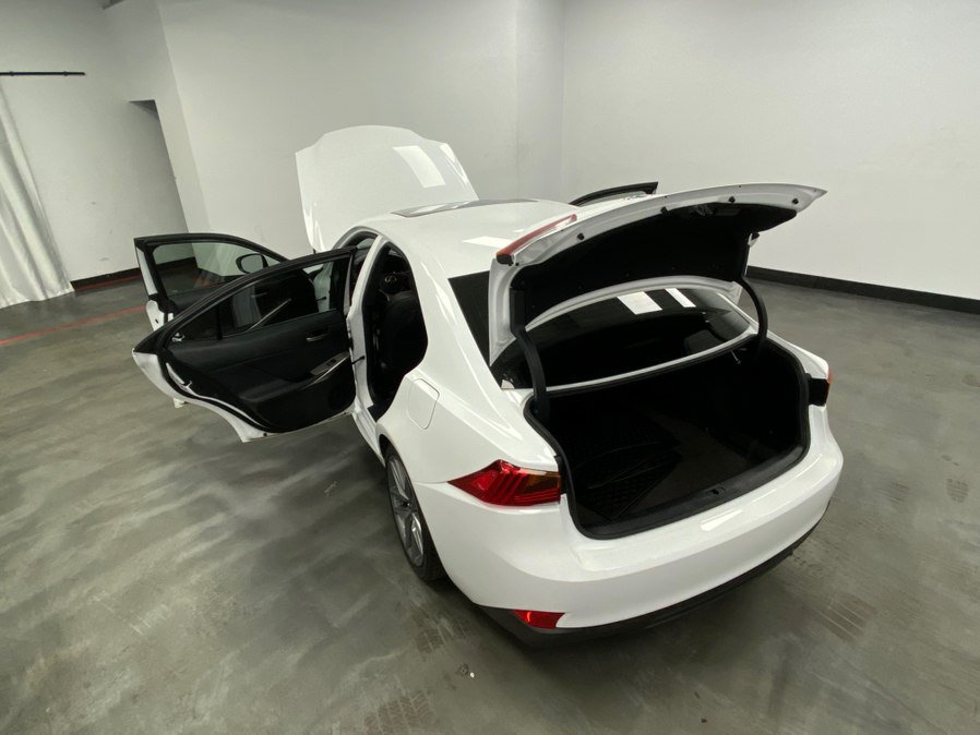 Used 2018 Lexus IS 300 AWD image 46