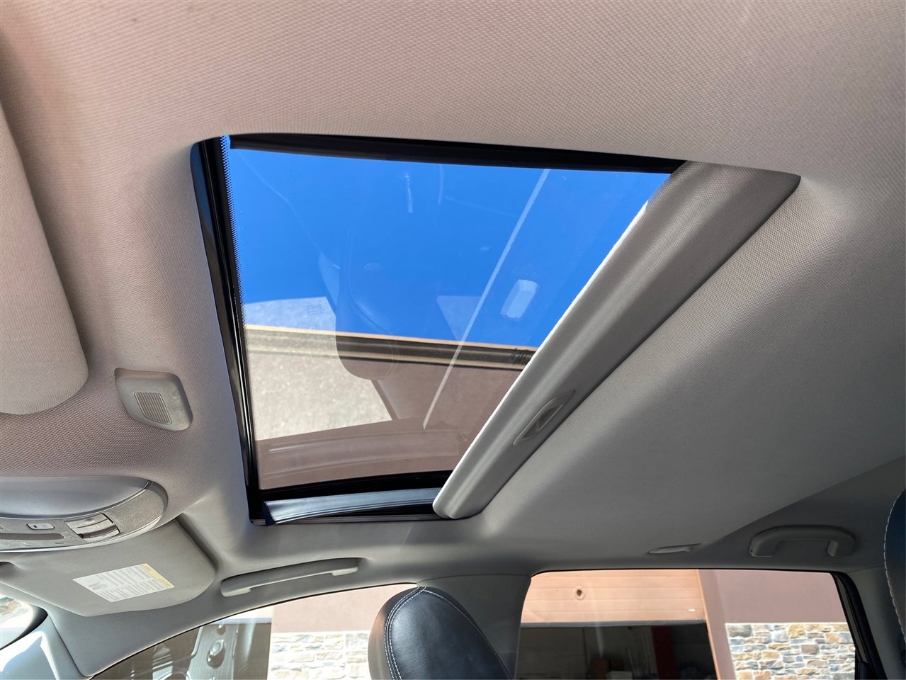 Used 2017 INFINITI QX60 FWD w/ Premium Plus Package image 31