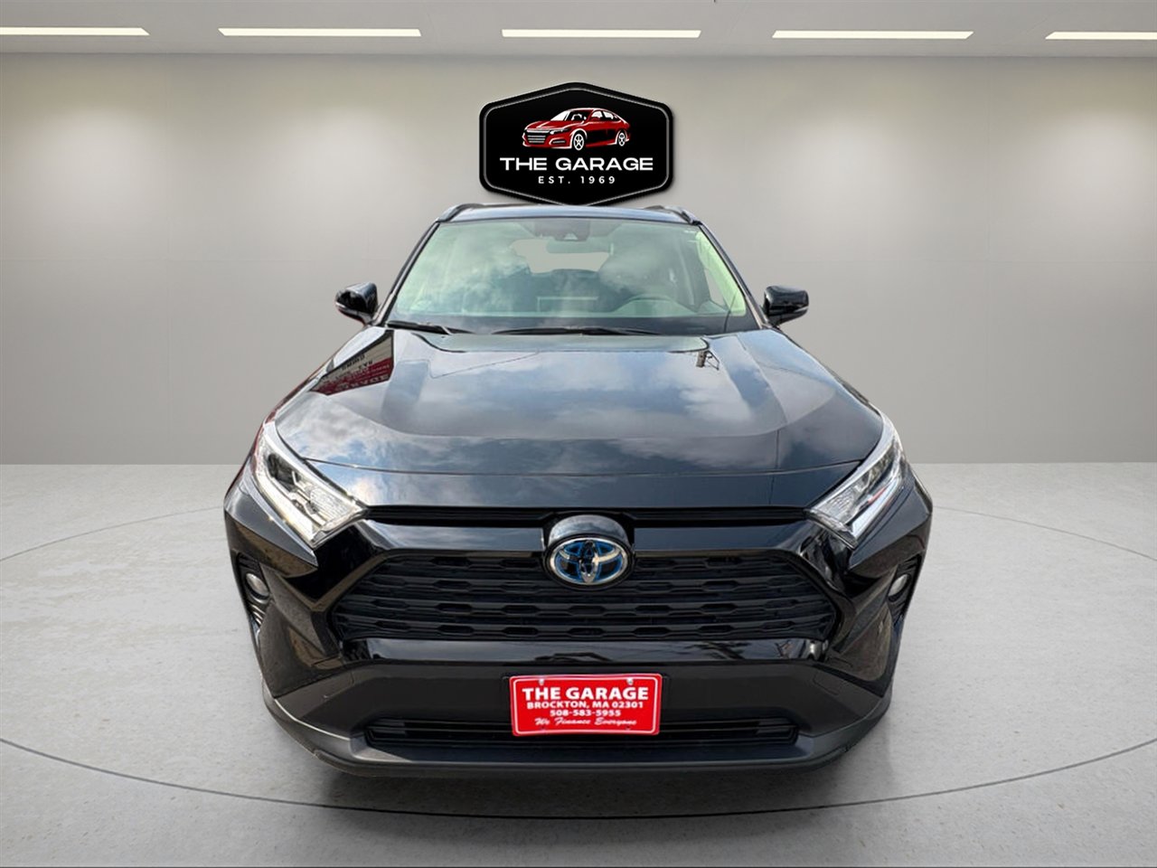 Used 2021 Toyota RAV4 XLE w/ Convenience Package image 10