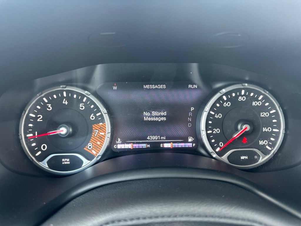 Used 2022 Jeep Renegade Trailhawk AWD/4WD image 41
