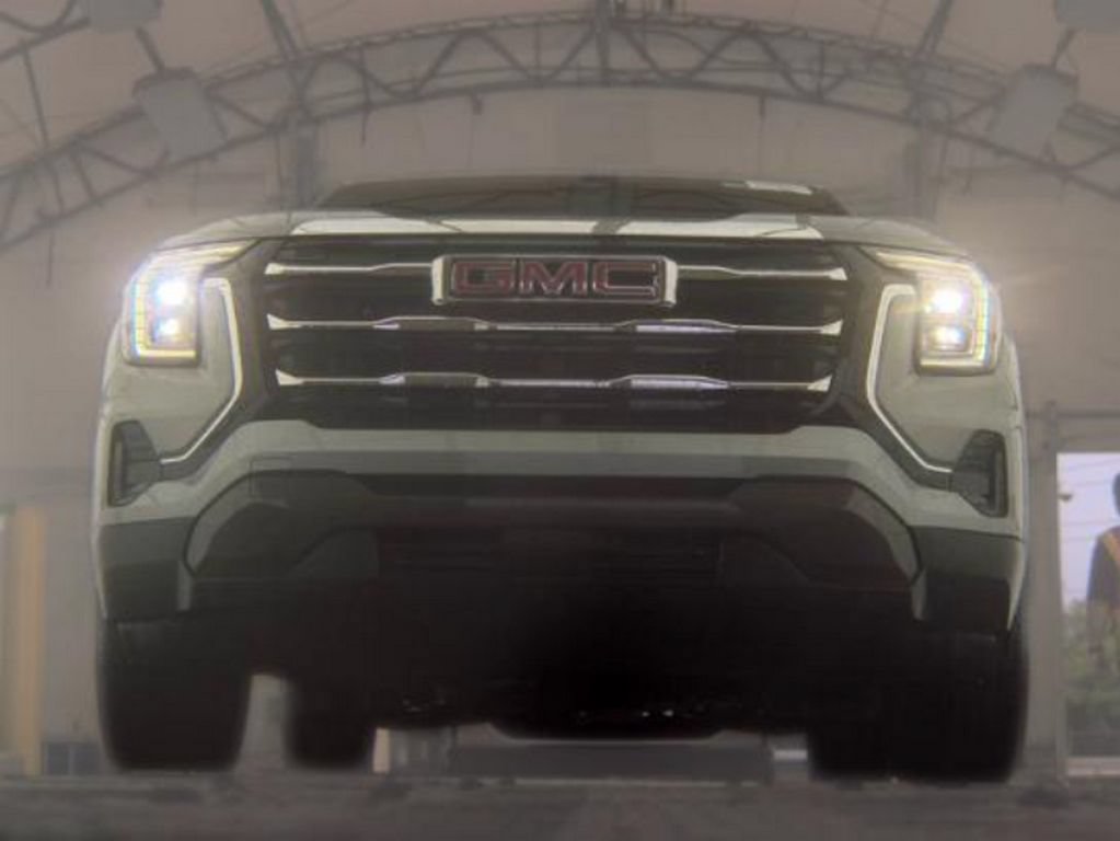 Used 2026 GMC Terrain Elevation FWD image 3