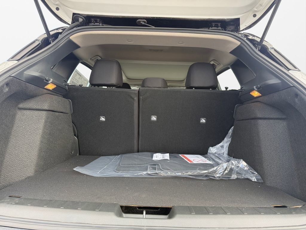 New 2026 Nissan Kicks SV w/ SV Premium Package image 18