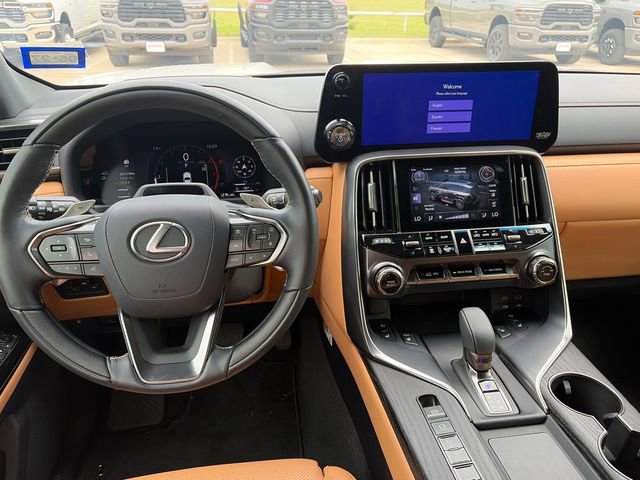 Used 2025 Lexus LX 700h Luxury w/ Appearance Package AWD/4WD image 10