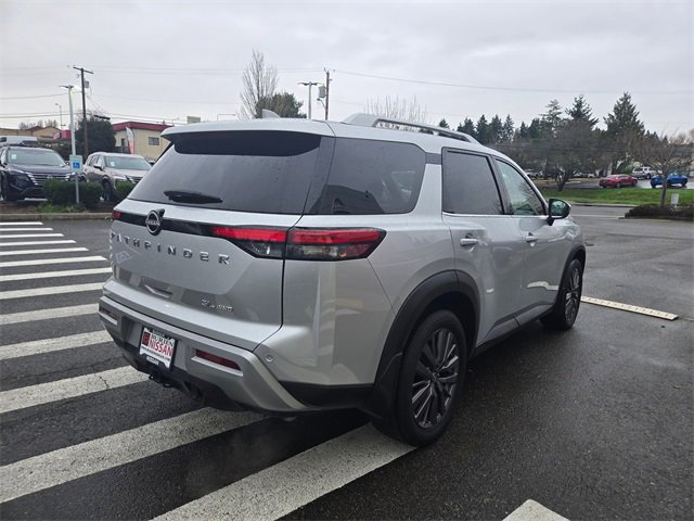 Used 2022 Nissan Pathfinder SL w/ SL Premium Package image 7