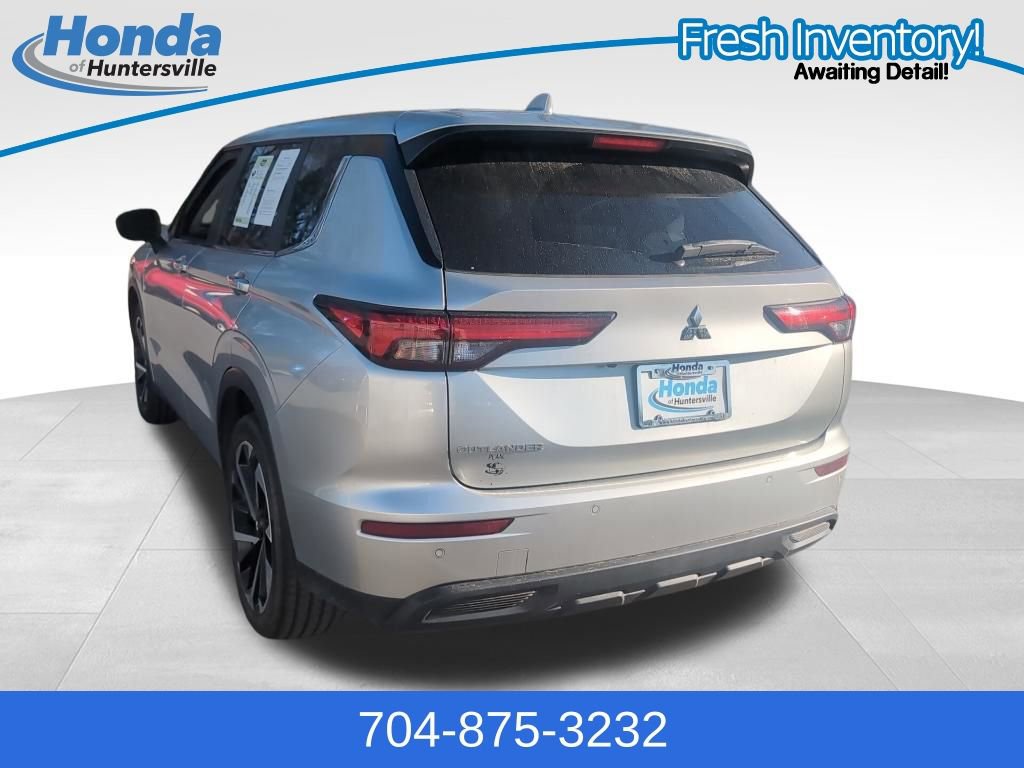 Used 2022 Mitsubishi Outlander ES image 6