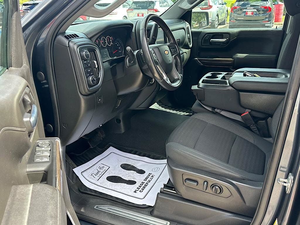 Used 2021 Chevrolet Silverado 1500 LT AWD/4WD image 11