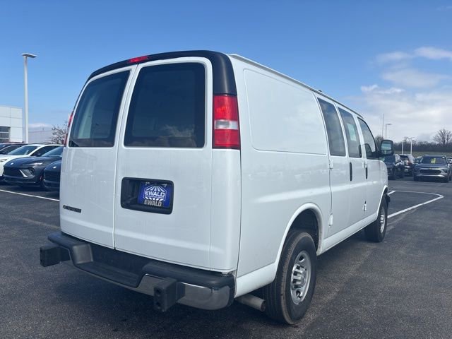 Used 2024 Chevrolet Express 2500 w/ Driver Convenience Package image 5