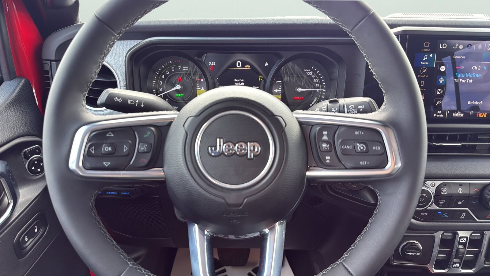 Used 2025 Jeep Wrangler Unlimited Sahara AWD/4WD image 14