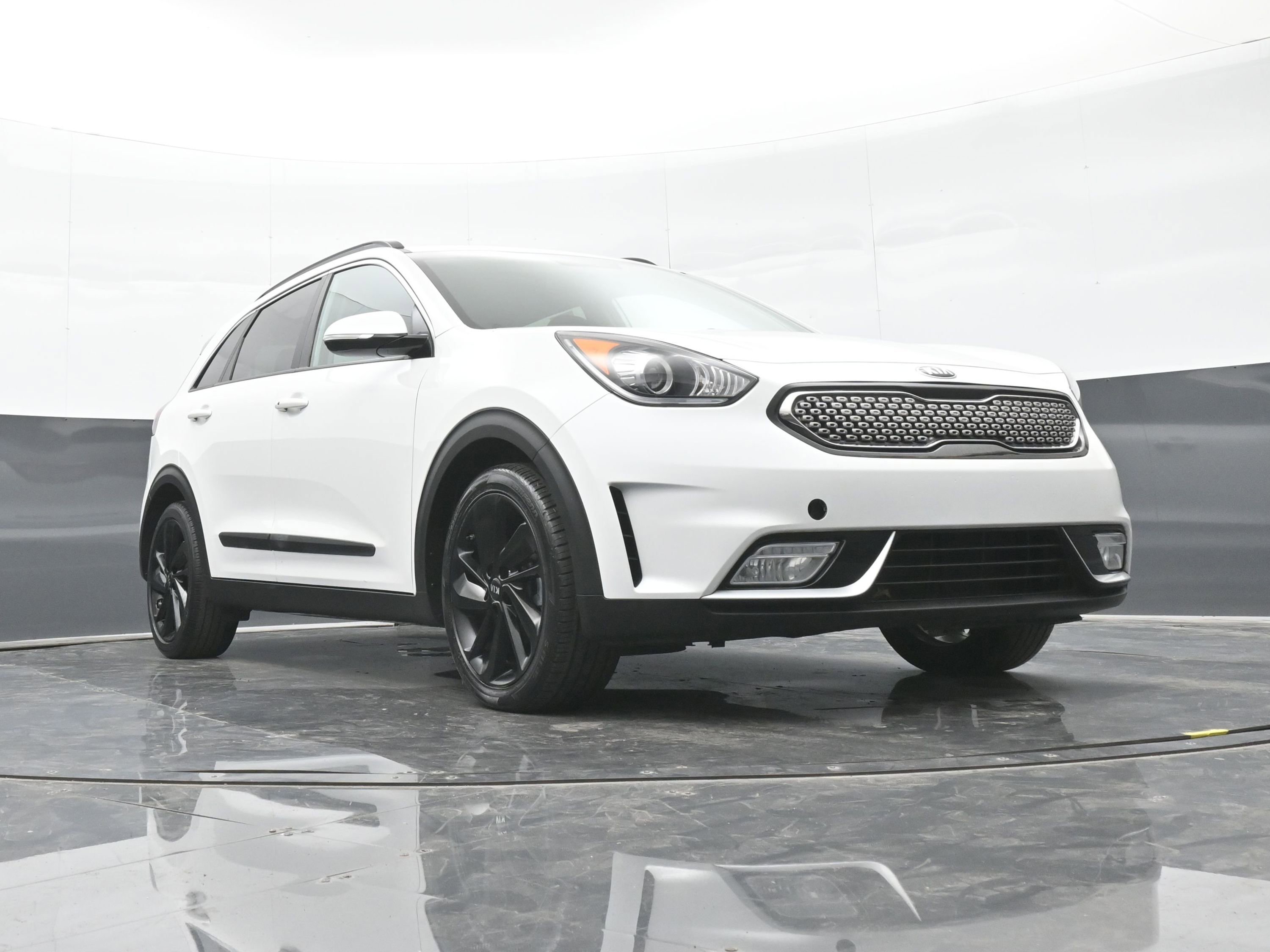 Used 2019 Kia Niro S Touring image 38