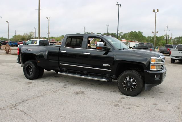 Used 2015 Chevrolet Silverado 3500 High Country w/ Duramax Plus Package image 13