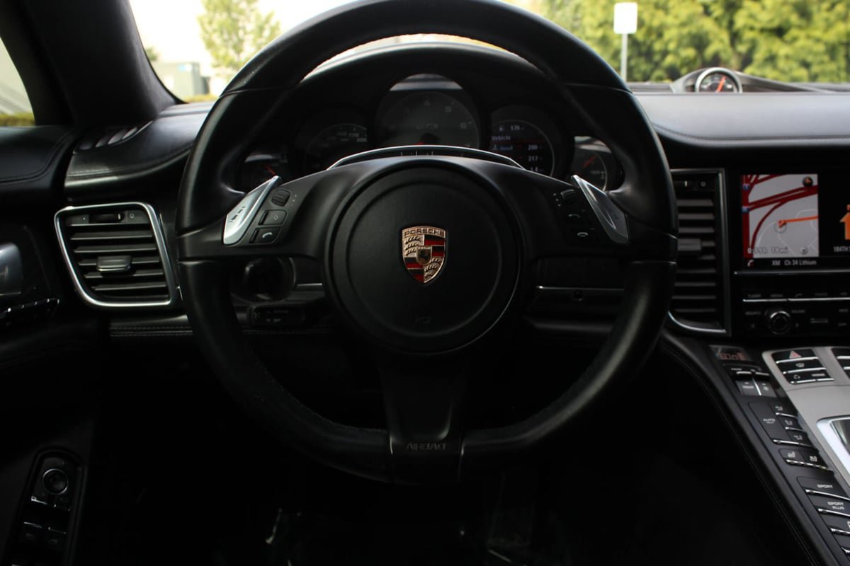 Used 2013 Porsche Panamera GTS AWD/4WD image 20