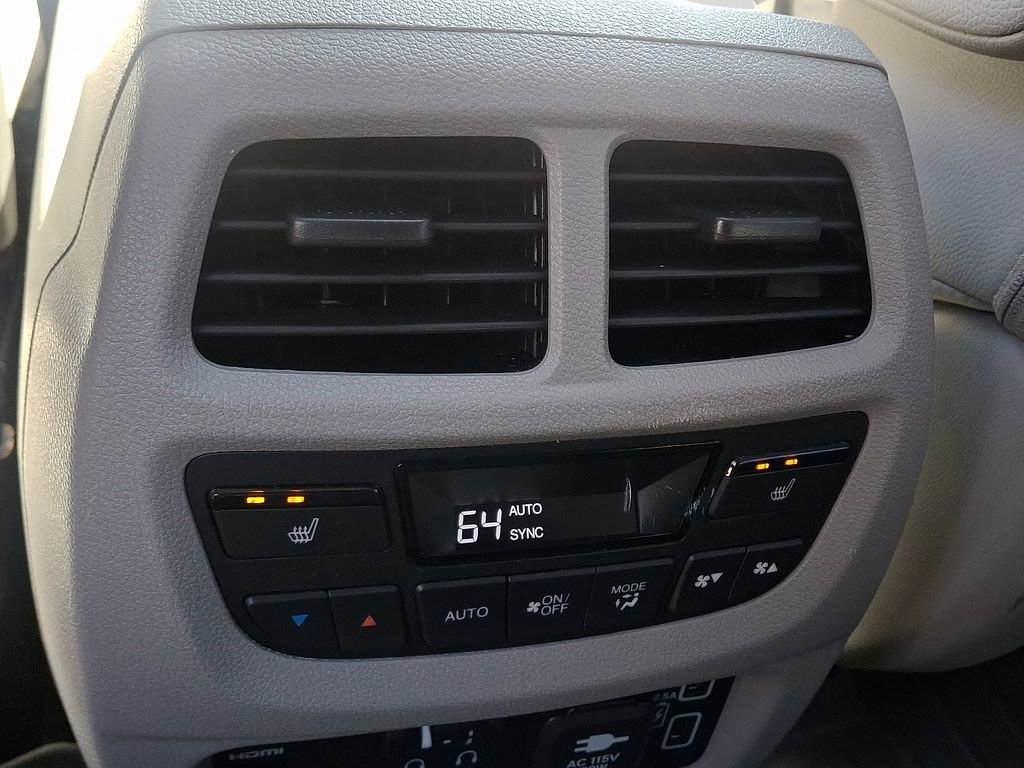 Used 2021 Honda Pilot Elite image 11