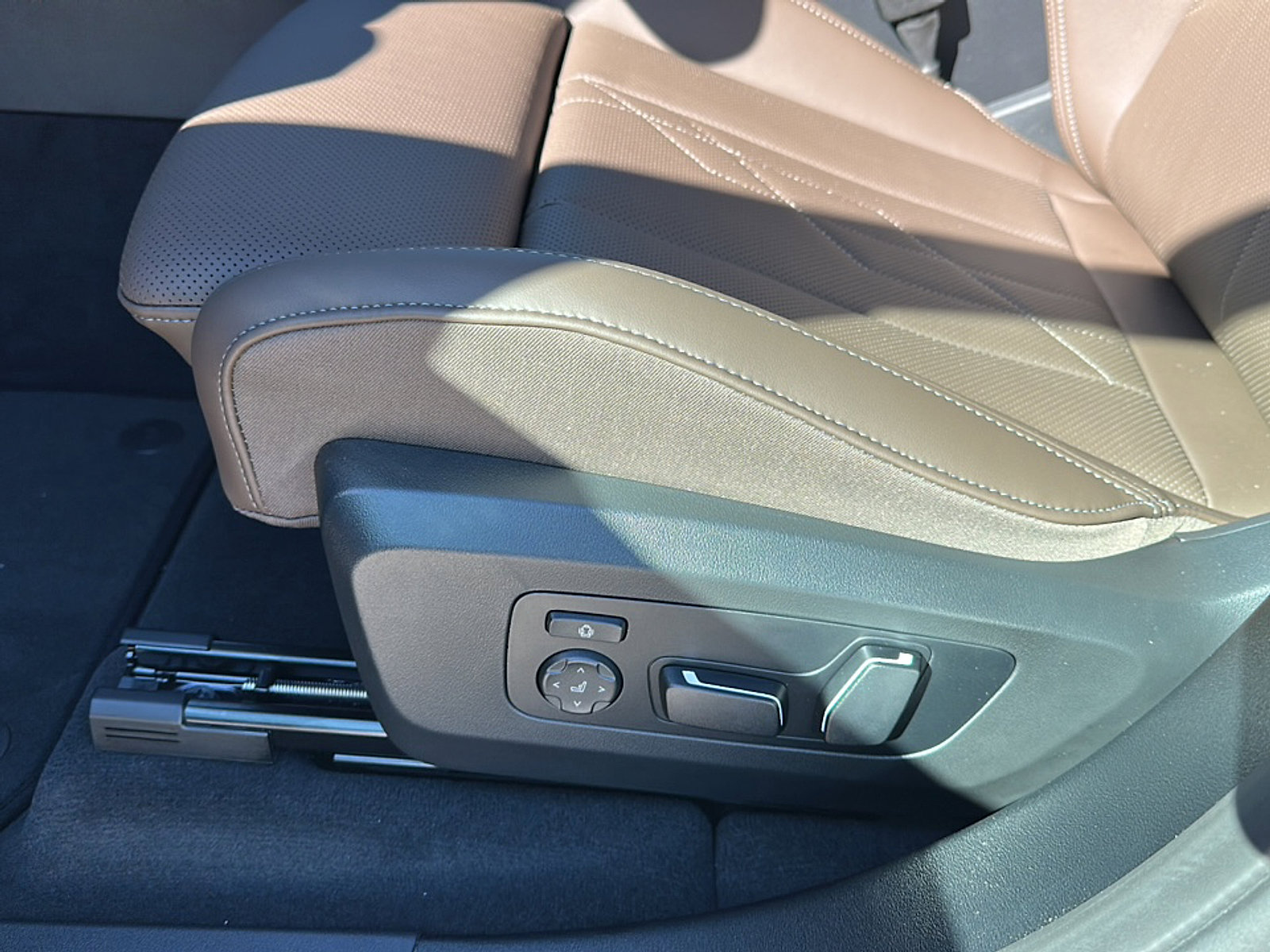 New 2026 BMW X3 xDrive30 w/ Premium Package image 12