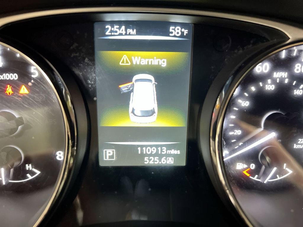 Used 2016 Nissan Rogue SV AWD/4WD image 13
