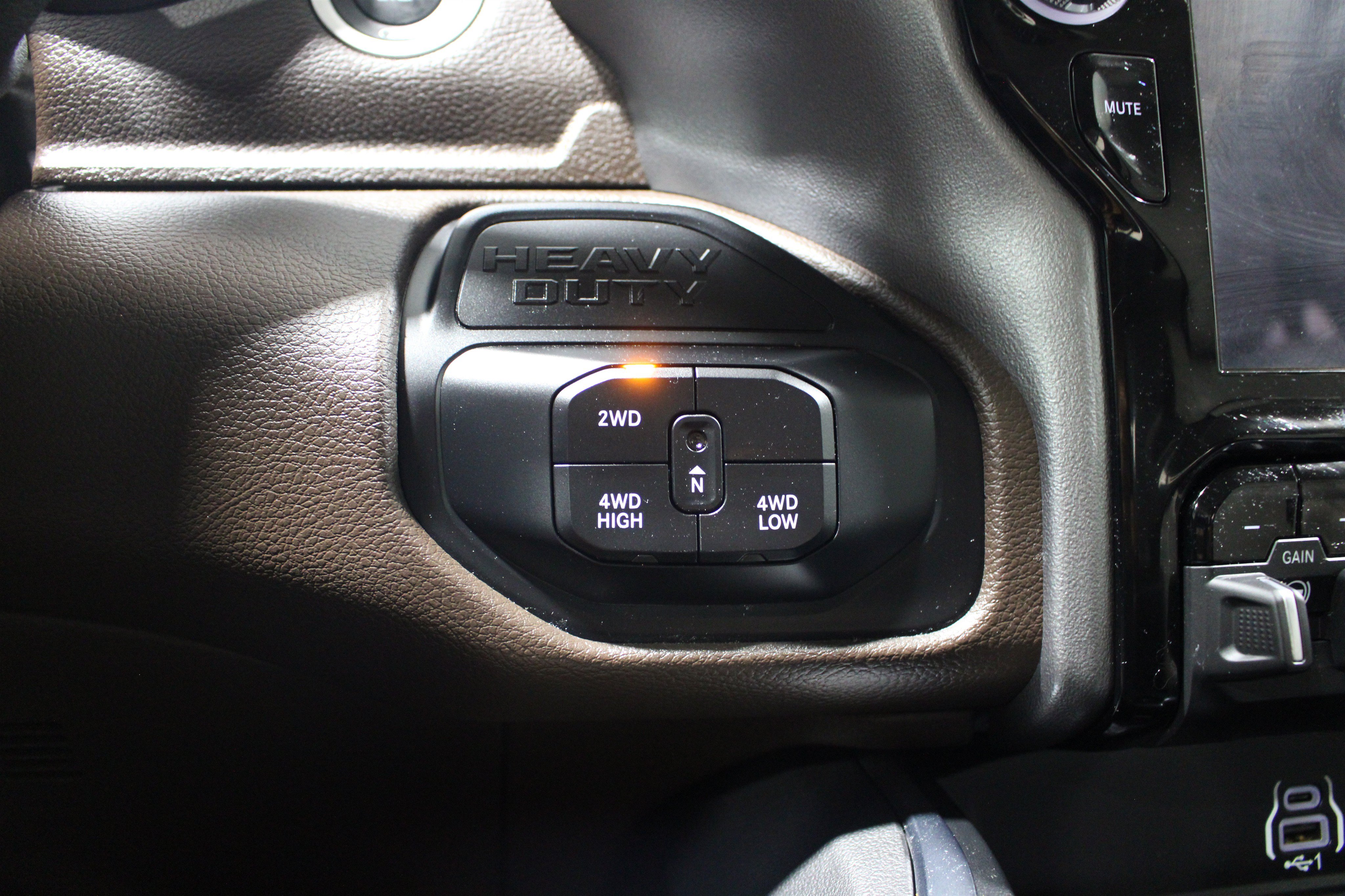 Used 2026 RAM 3500 Laramie AWD/4WD image 20