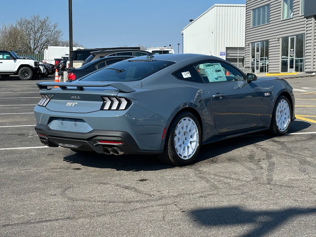New 2026 Ford Mustang GT Premium w/ GT Performance Package RWD image 32