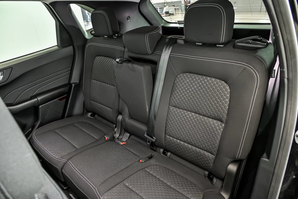 Used 2023 Ford Escape Active w/ Tech Pack #2 AWD/4WD image 15