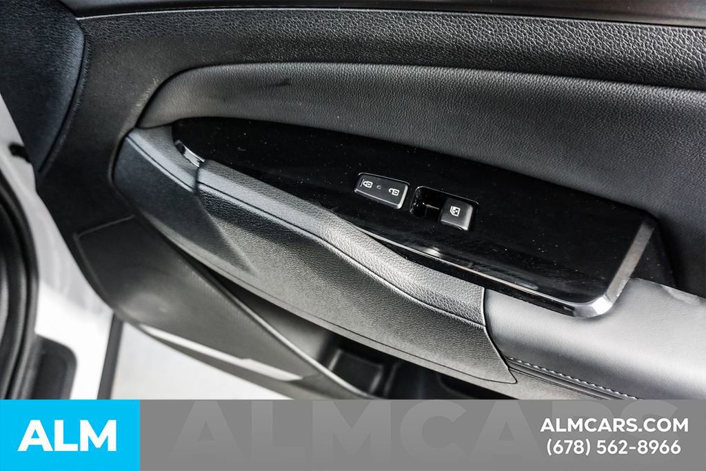 Used 2025 Kia Sportage EX w/ Premium Package FWD image 46