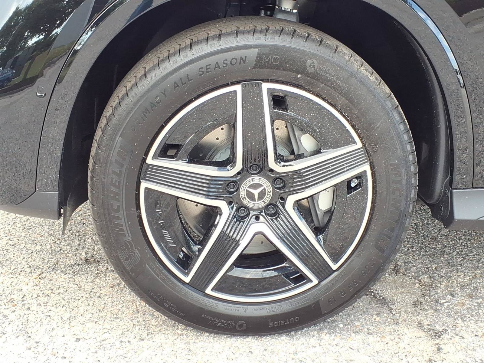 New 2026 Mercedes-Benz GLC 300 4MATIC image 11