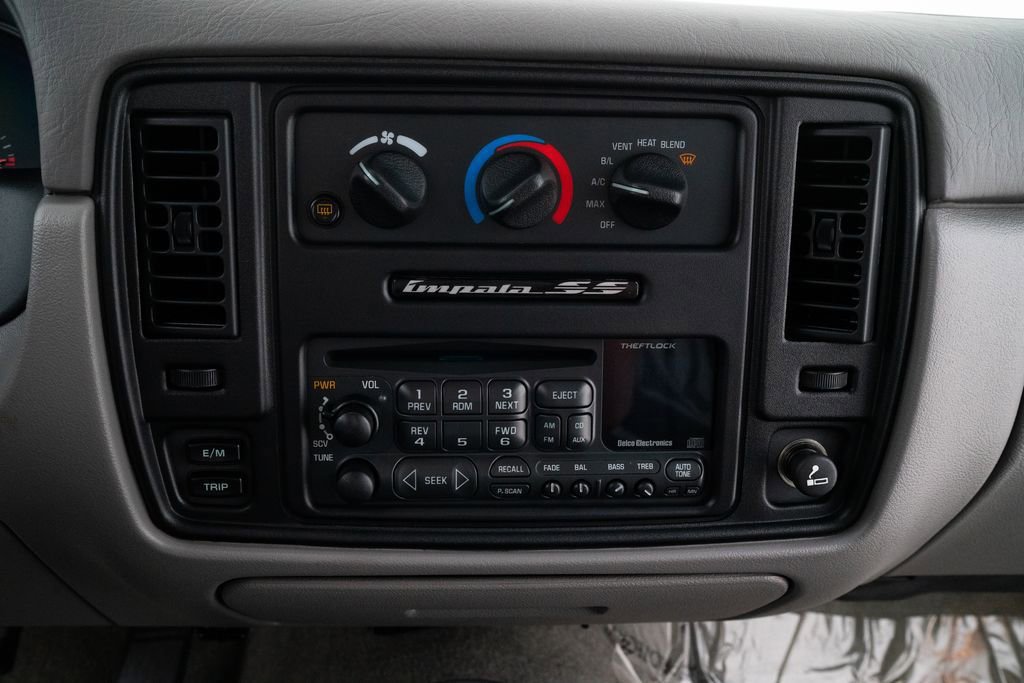 Used 1996 Chevrolet Impala SS image 21