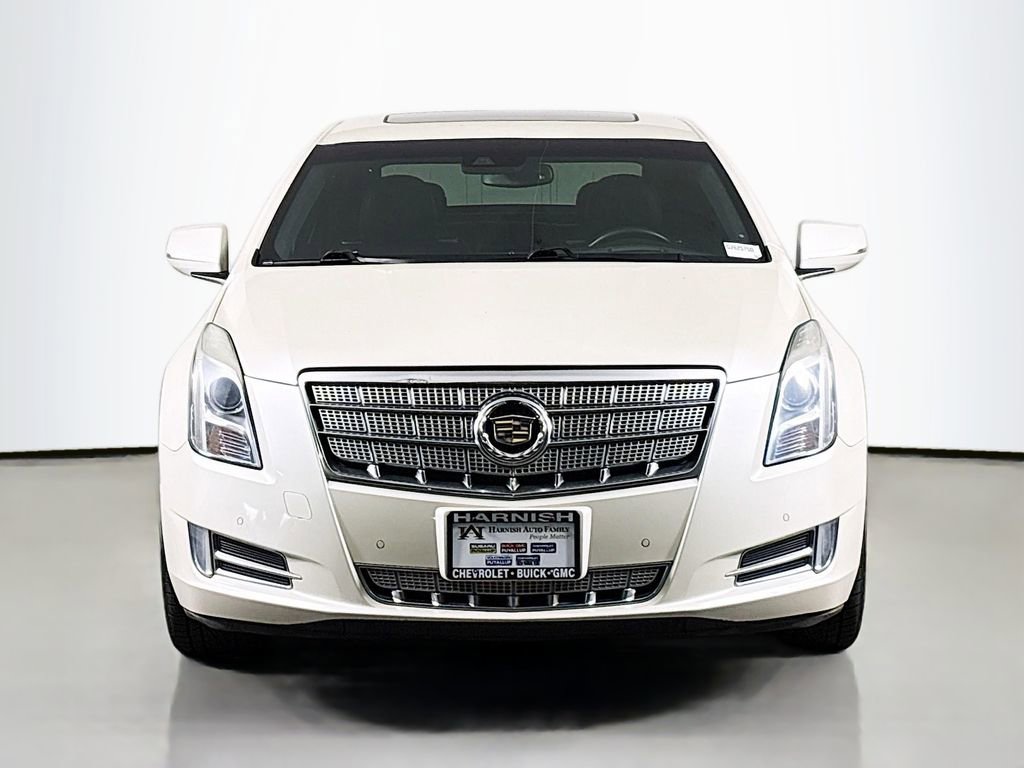 Used 2013 Cadillac XTS Platinum AWD/4WD image 2