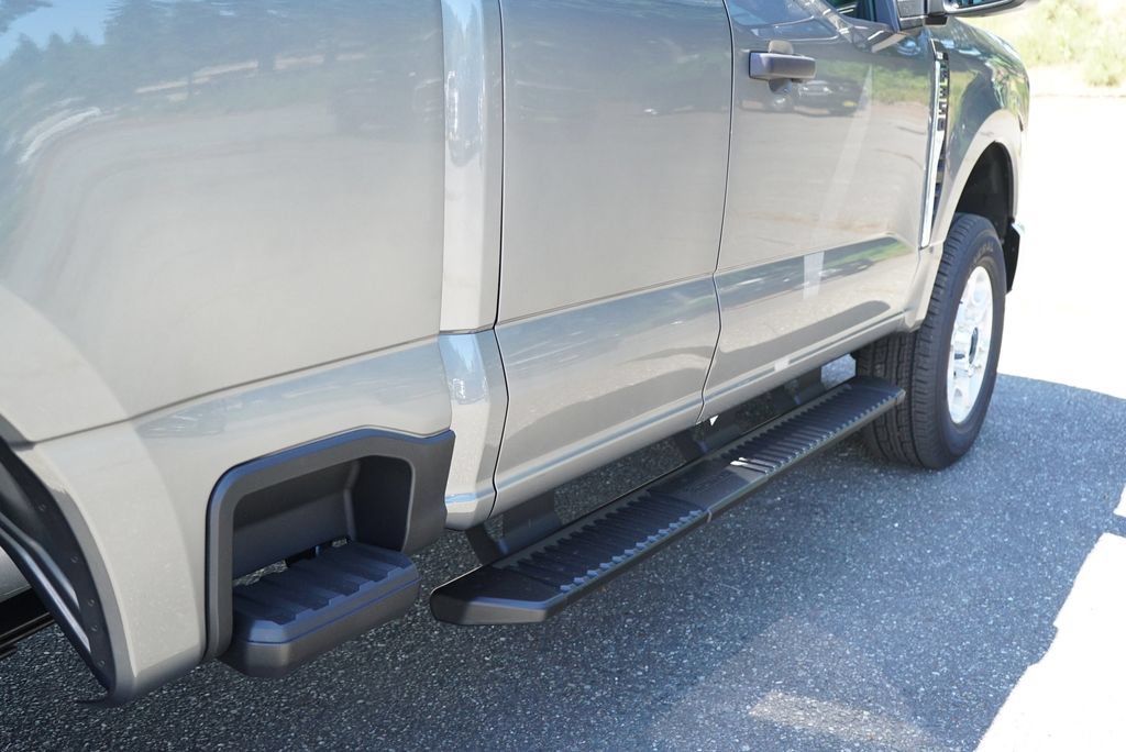 New 2026 Ford F350 XLT AWD/4WD image 30