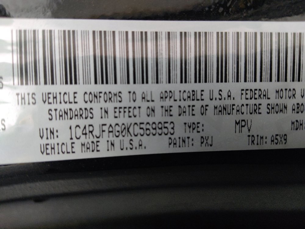 Used 2019 Jeep Grand Cherokee Laredo image 33